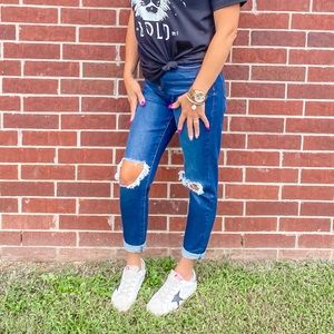 No Boundaries Mom Jeans